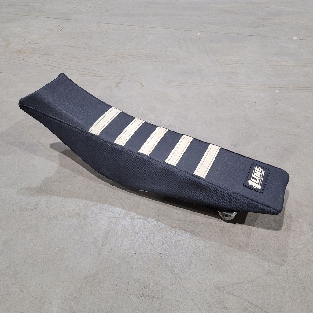 Single Seat Assy UR FOR D - 1SL-24710-30-00 yamaha