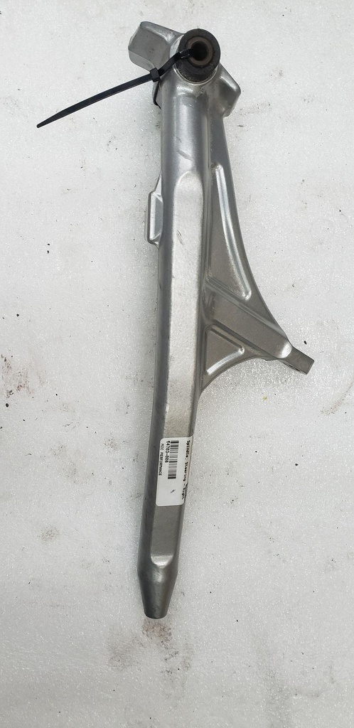 Spindle, Steering - Right - Silver (inc. two No. 2)