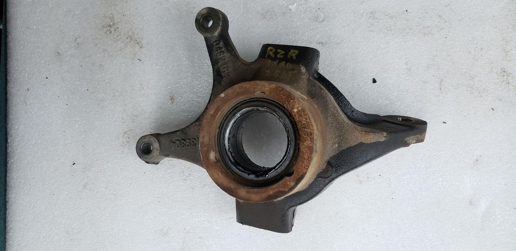KNUCKLE, FRONT, LH - POLARIS - 5139304 POLARIS