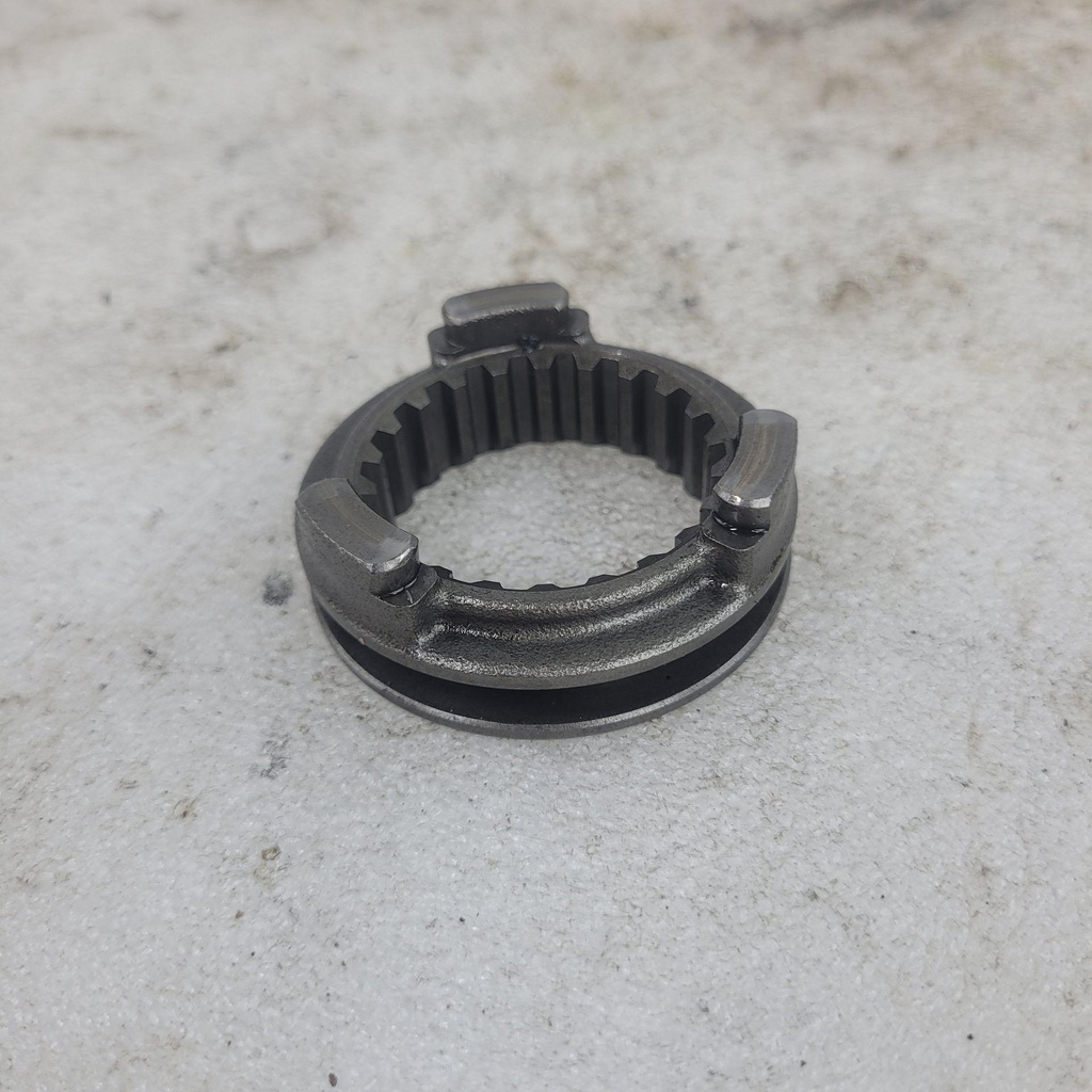 (new ref. 29331-31g10) dog, gear shift high