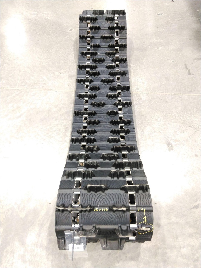 15X146X1.75'' Camso Hurricane 175 Usagé