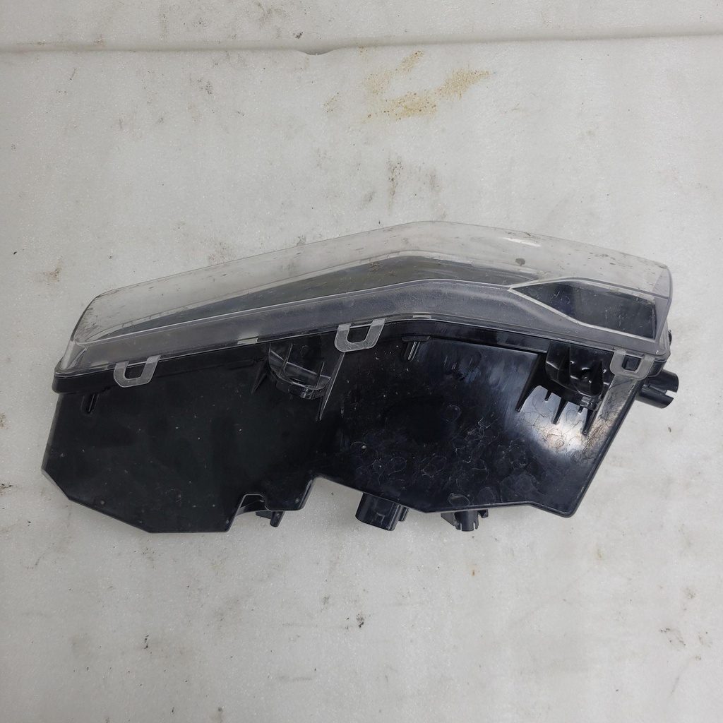 RH Headlight