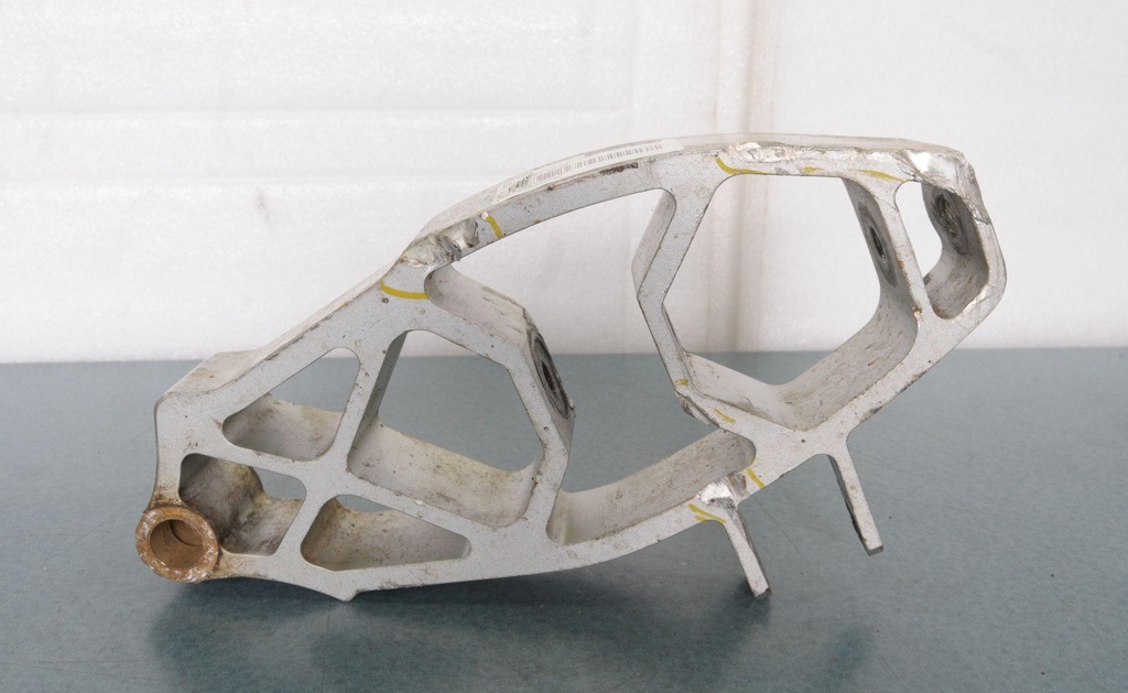 8GL235010000-00101.jpg