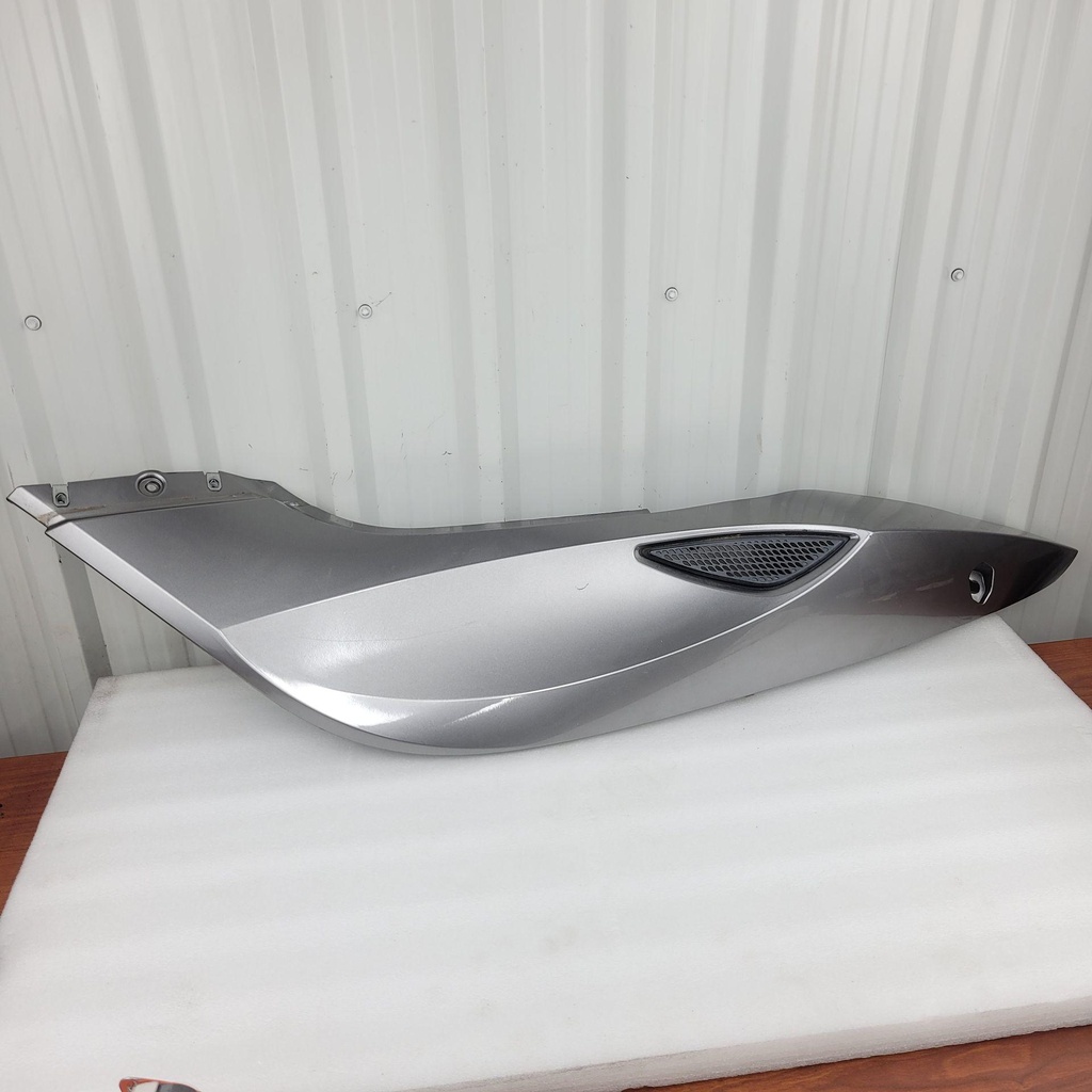[705006202-001] (new ref. 705008927) lh rear panel, magnesium rs-s magnesium model