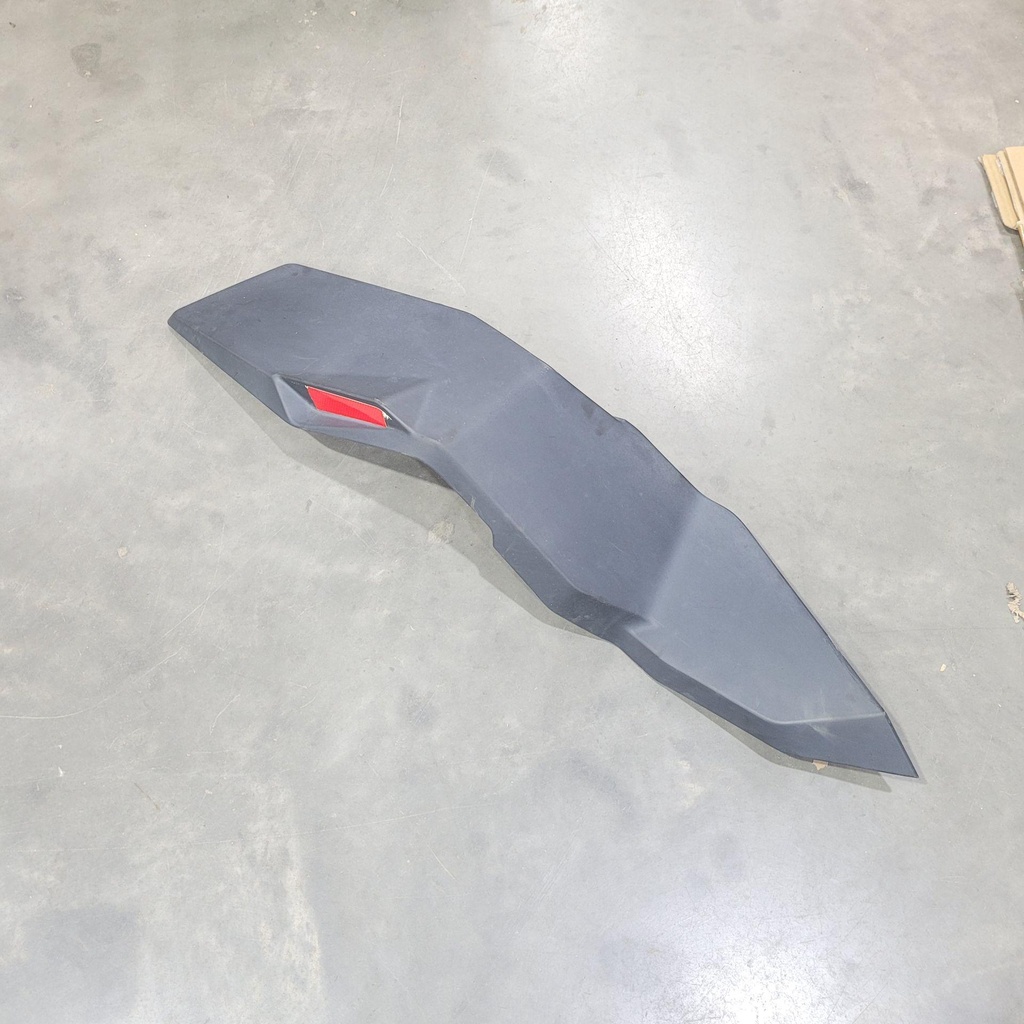 [CF02000] fender, rh rear wheel