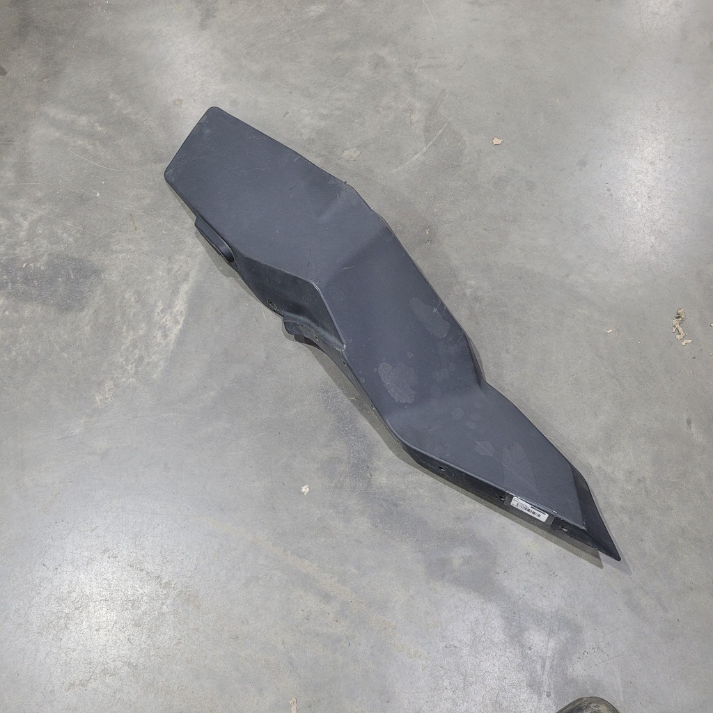 [CF01999] fender, lh rear wheel