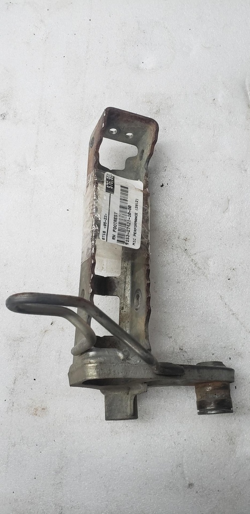 RH FOOTREST - 1S3-27421-10-00 YAMAHA