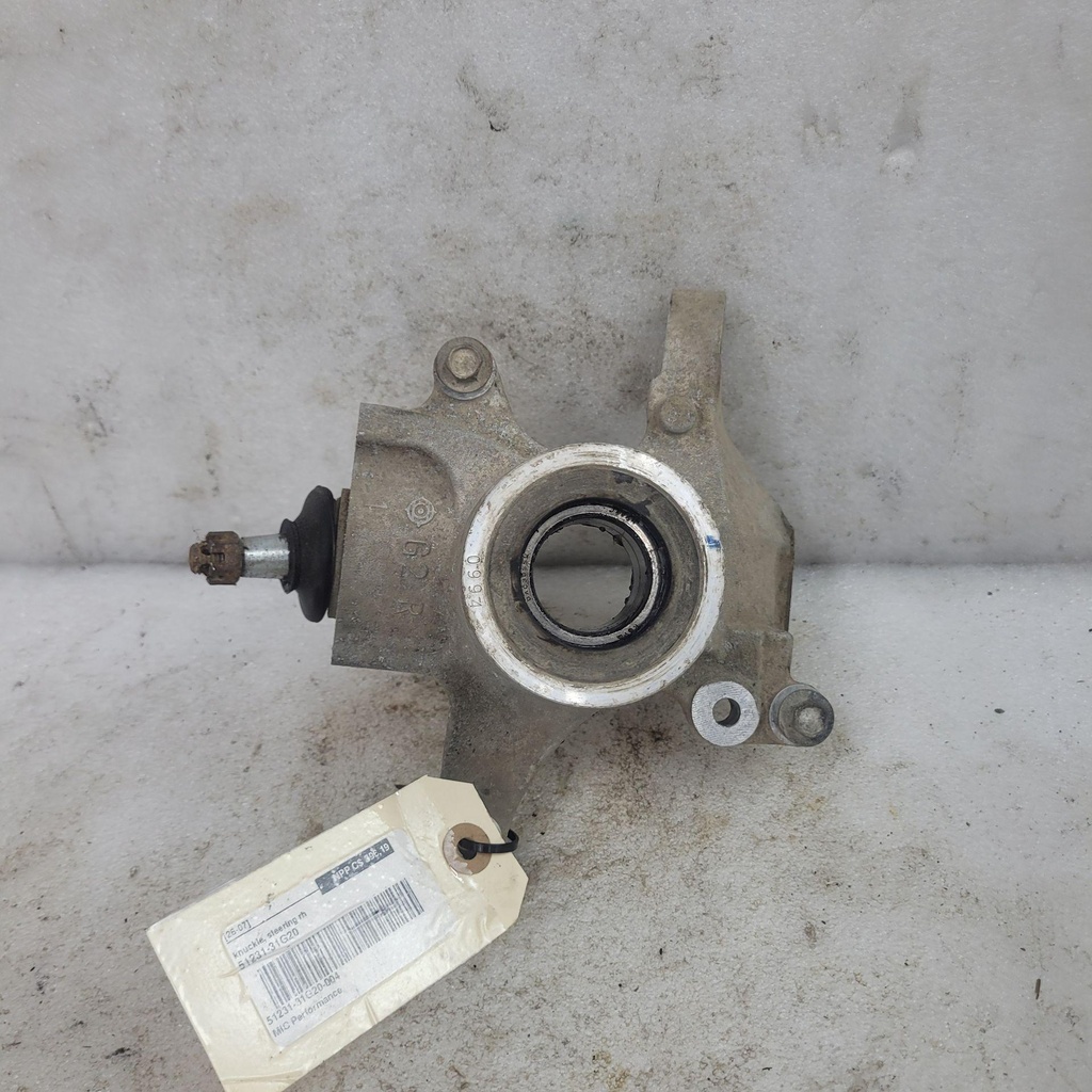[51231-31G20-001] knuckle, steering rh (51231-31G20-001)