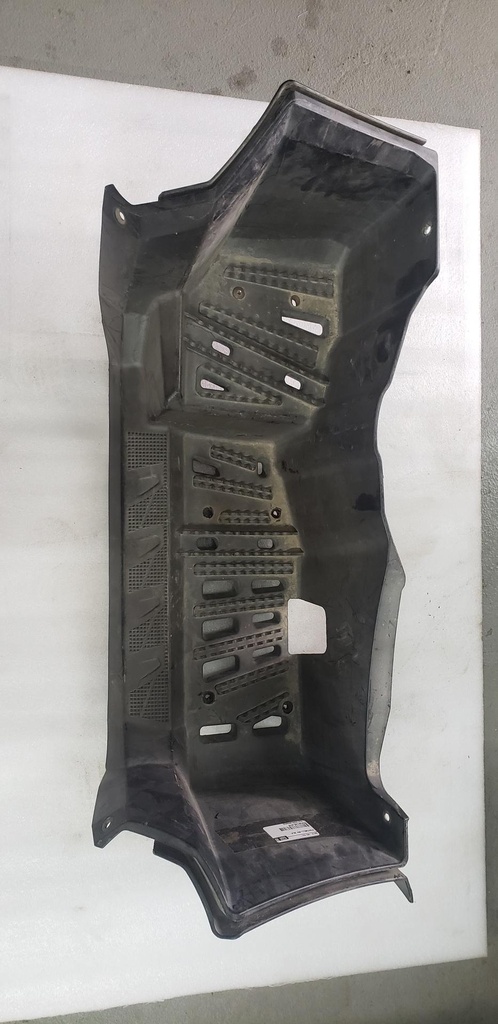 FOOTWELL-RH,BLK - POLARIS - 5436135-070 polaris