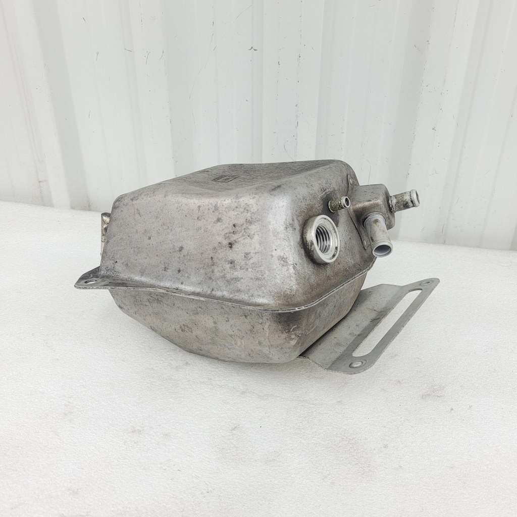 [8FG217510200-001] Oil Tank (8FG217510200-001)