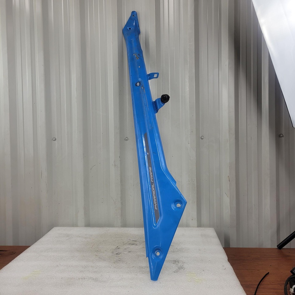 Gulfstream Blue RH Member Blue Item