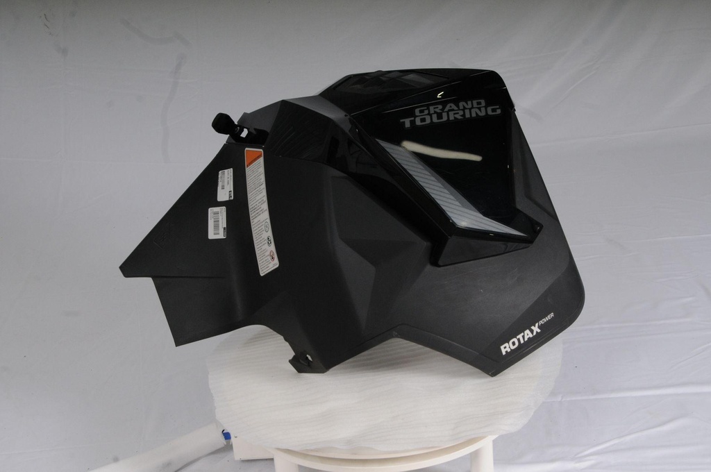 black, rh panel