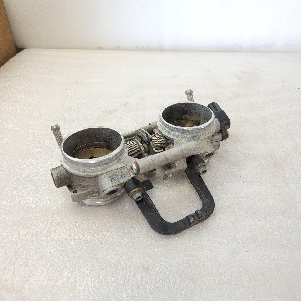 [420893804-001] Throttle Body