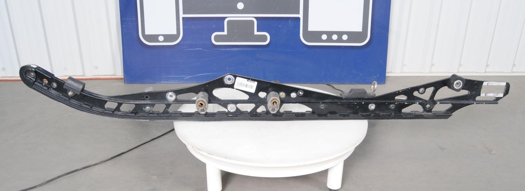 asm-rail 137 prem svc rh blk