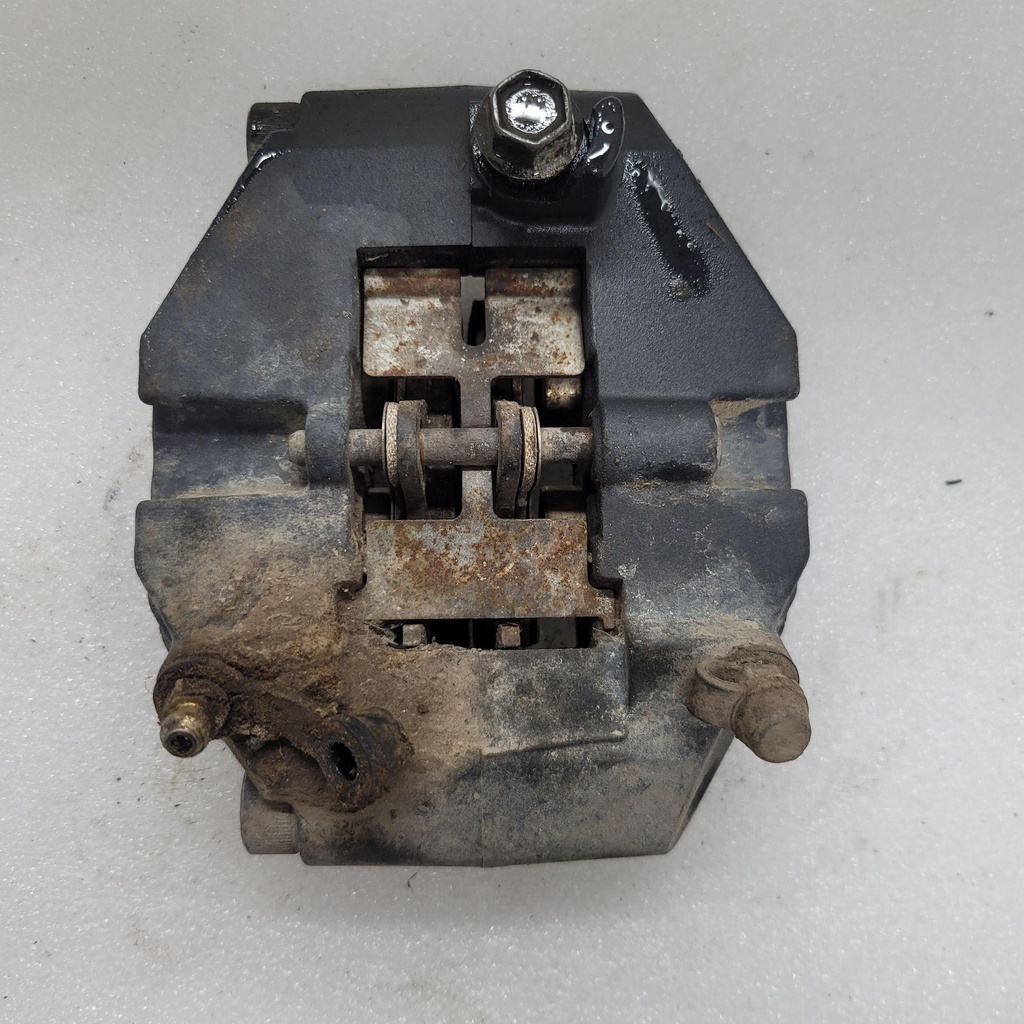 [5KM2580V0000-001] Caliper Assy, Rear 1 (USA)