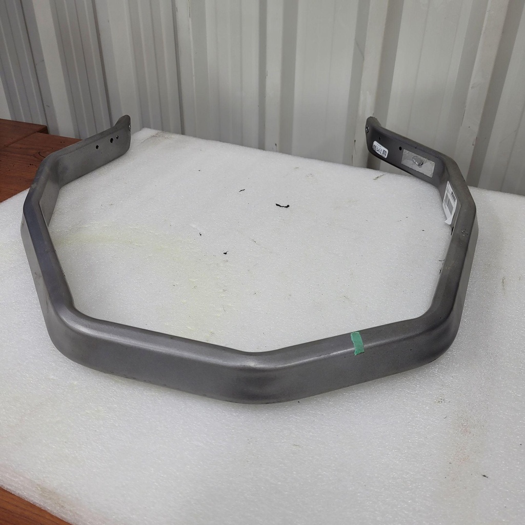 [502008395-001] platnum silver, front bumper model platinum silver satin