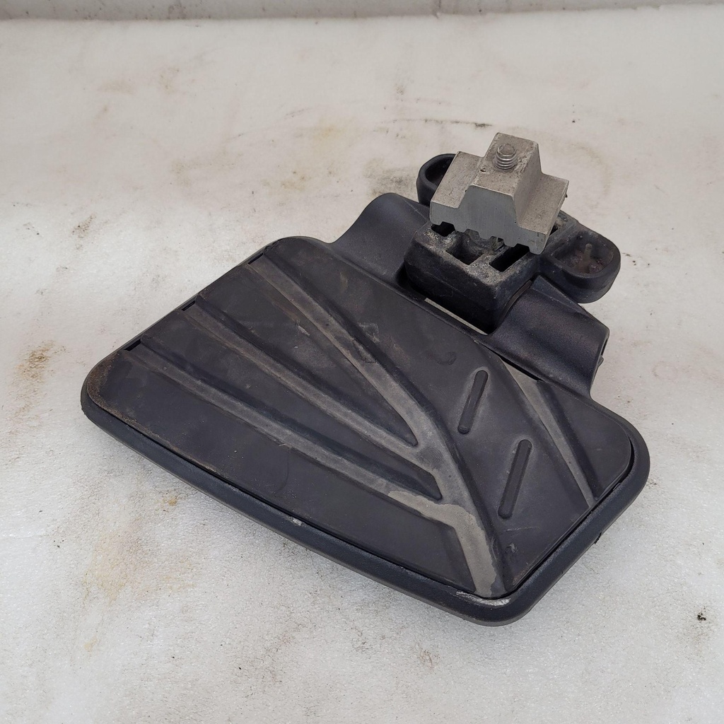 [705006798-001] lh rear footrest model-st ltd se5